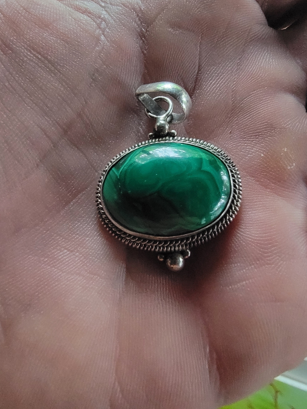 Sterling Silver Green Malachite Oval Pendant - Elegant Women's Jewelry